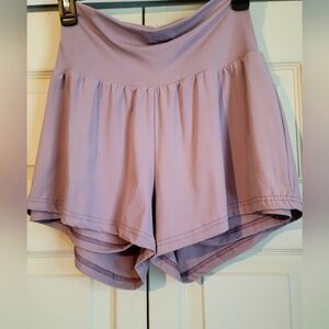 NWT Halara Super High Waisted Back Pocket & Side Hidden Pocket 2-in-1 Yoga Short